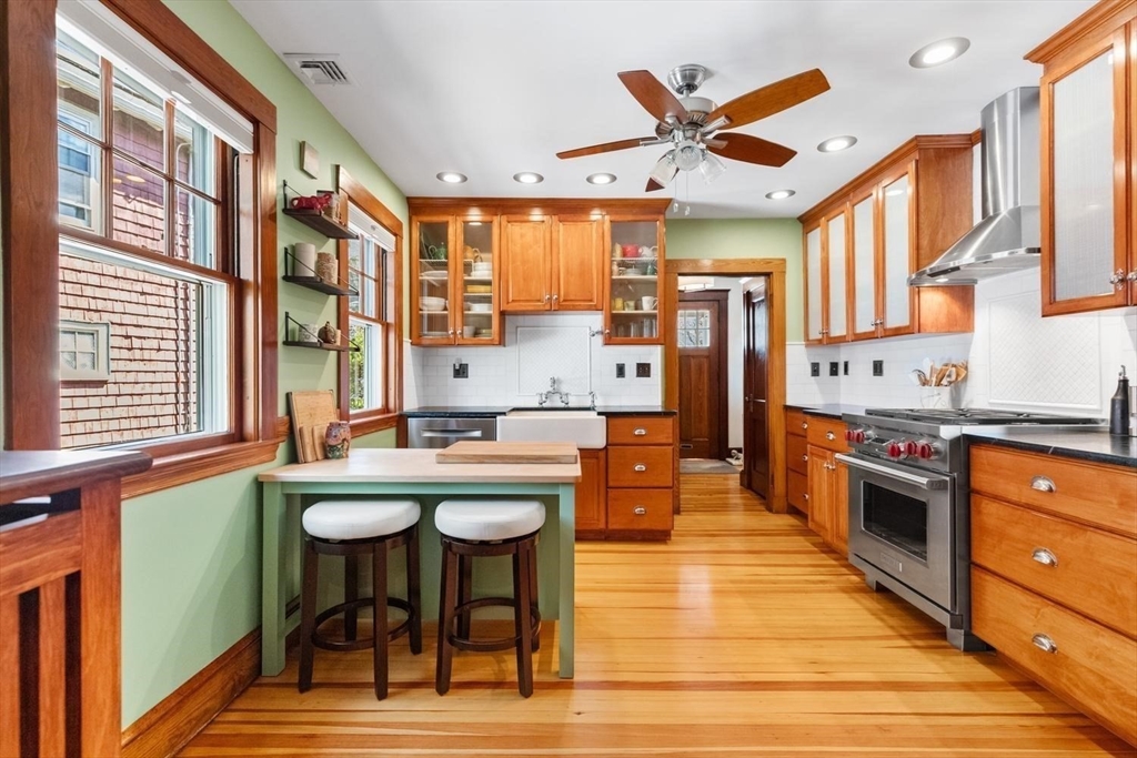 14 A Linden Place Brookline, MA 02445 - Photo 9 of 25