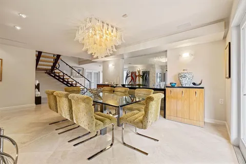 $2,095,000 | 3150 North 35th Street, Hollywood, FL 33021