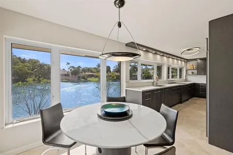 $2,095,000 | 3150 North 35th Street, Hollywood, FL 33021