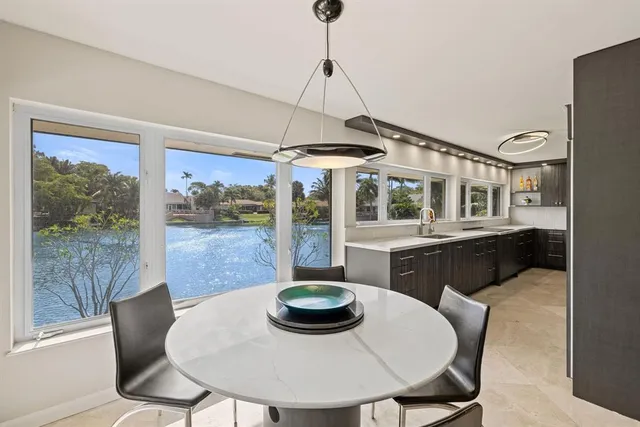 $2,095,000 | 3150 North 35th Street, Hollywood, FL 33021