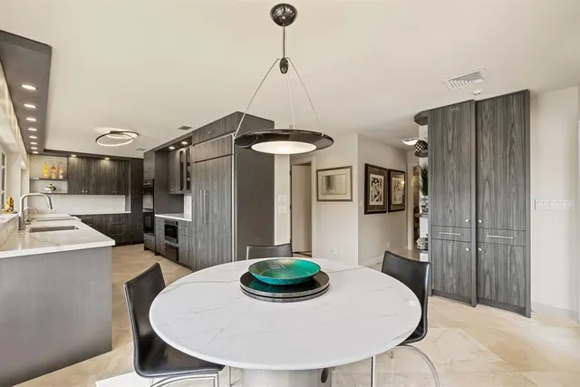 $2,095,000 | 3150 North 35th Street, Hollywood, FL 33021