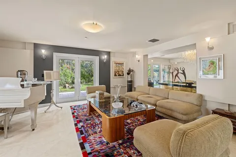 $2,095,000 | 3150 North 35th Street, Hollywood, FL 33021