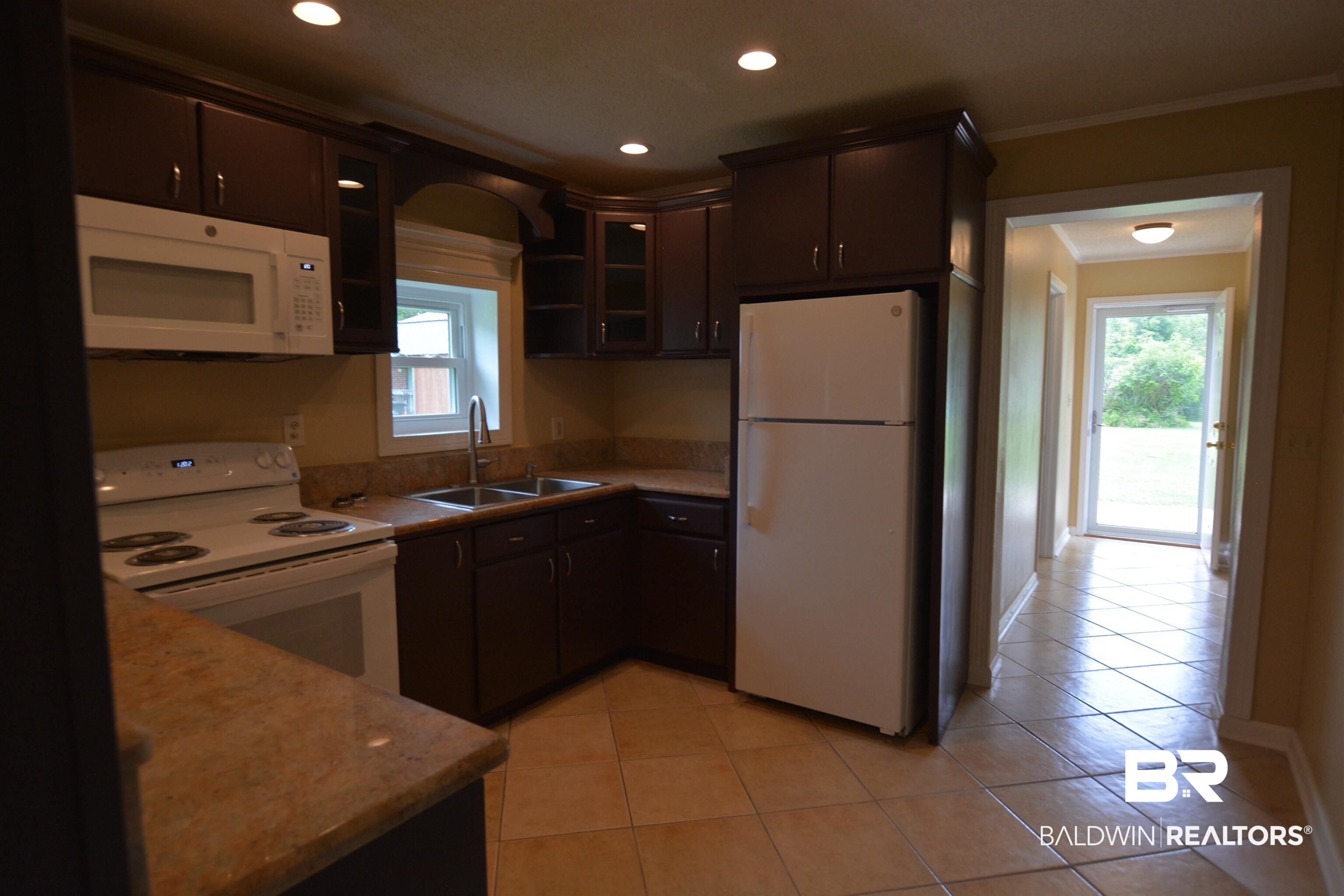 422 West 4th Avenue Foley, AL 36535 - Photo 12 of 28