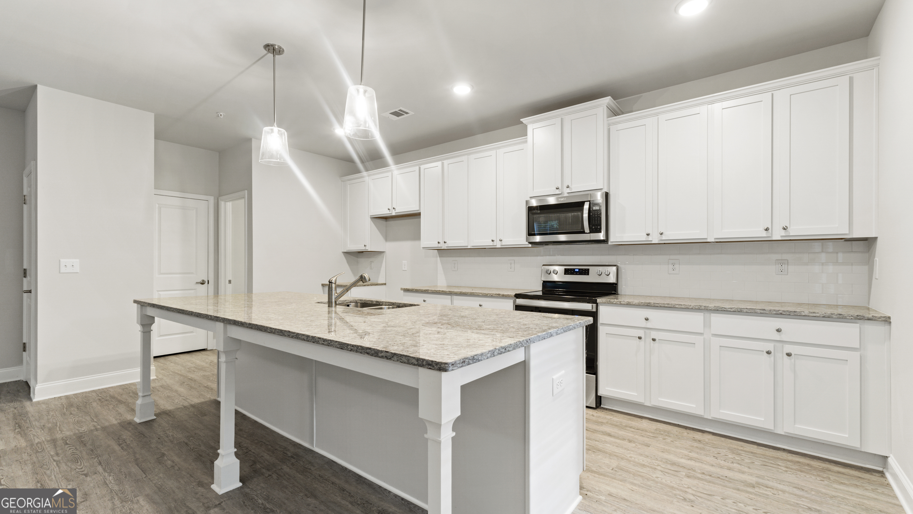 2600 Mills Commons Drive Decatur, GA 30034 - Photo 4 of 22