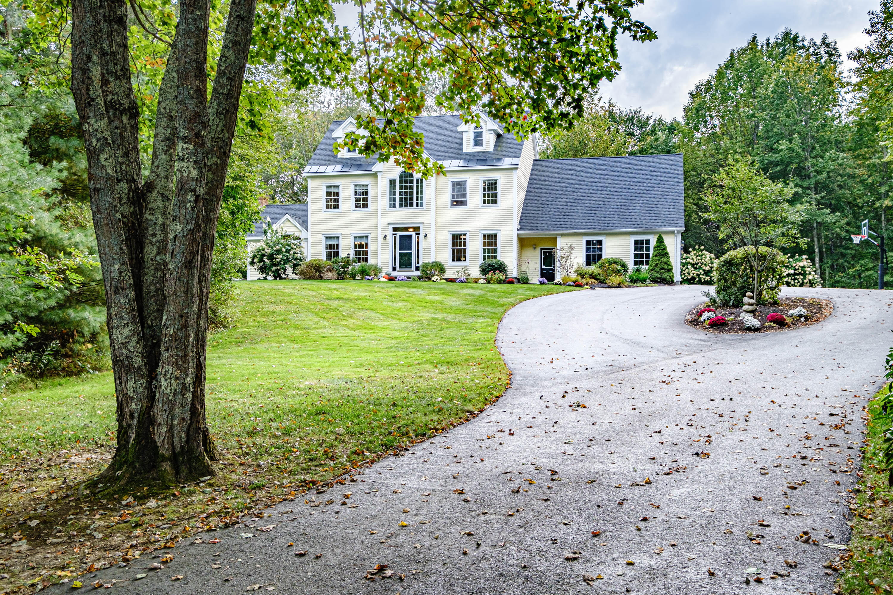 194 Main Street Cumberland, ME 04021 - Photo 2 of 76 20230925gp-64003