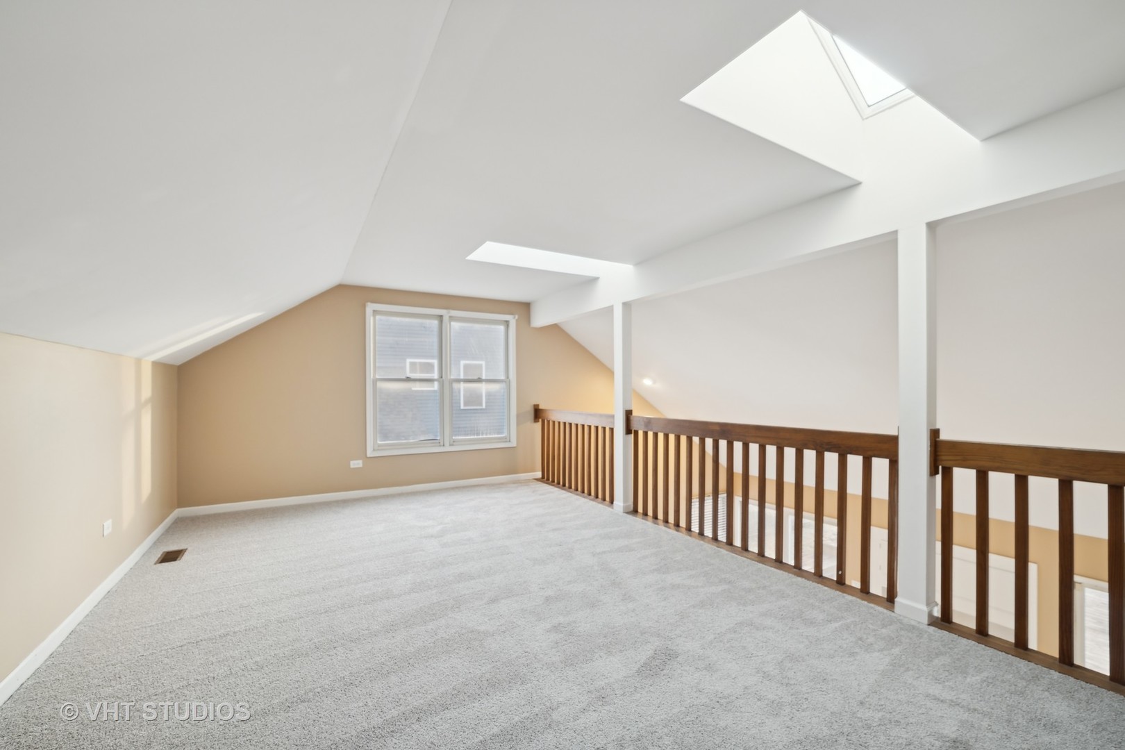 1300 Umbdenstock Road Elgin, IL 60123 - Photo 17 of 29 Gallery Image 17