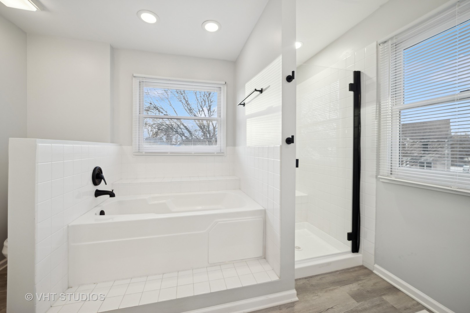 1300 Umbdenstock Road Elgin, IL 60123 - Photo 19 of 29 Gallery Image 19