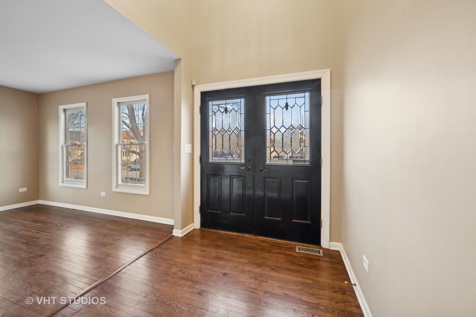 1300 Umbdenstock Road Elgin, IL 60123 - Photo 3 of 29 Gallery Image 3