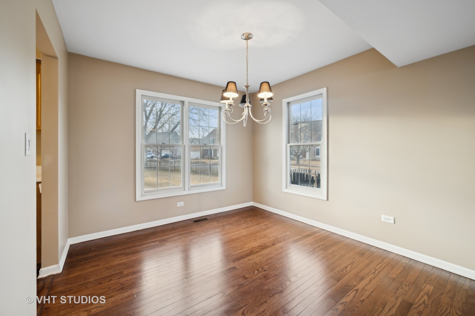 1300 Umbdenstock Road Elgin, IL 60123 - Photo 6 of 29 Gallery Image 6
