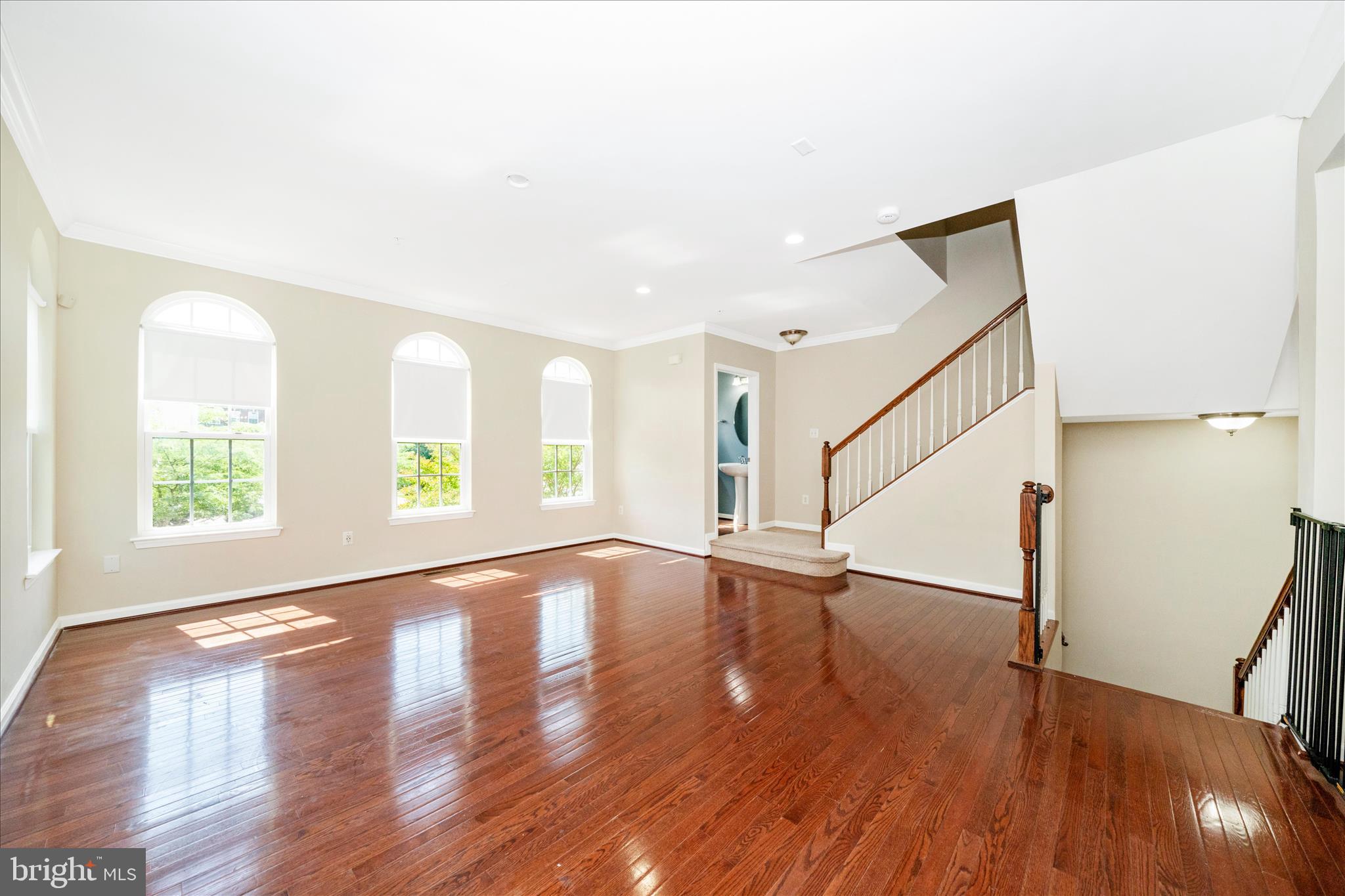 3827 Cullingworth Road Burtonsville, MD 20866 - Photo 6 of 72 Living Room