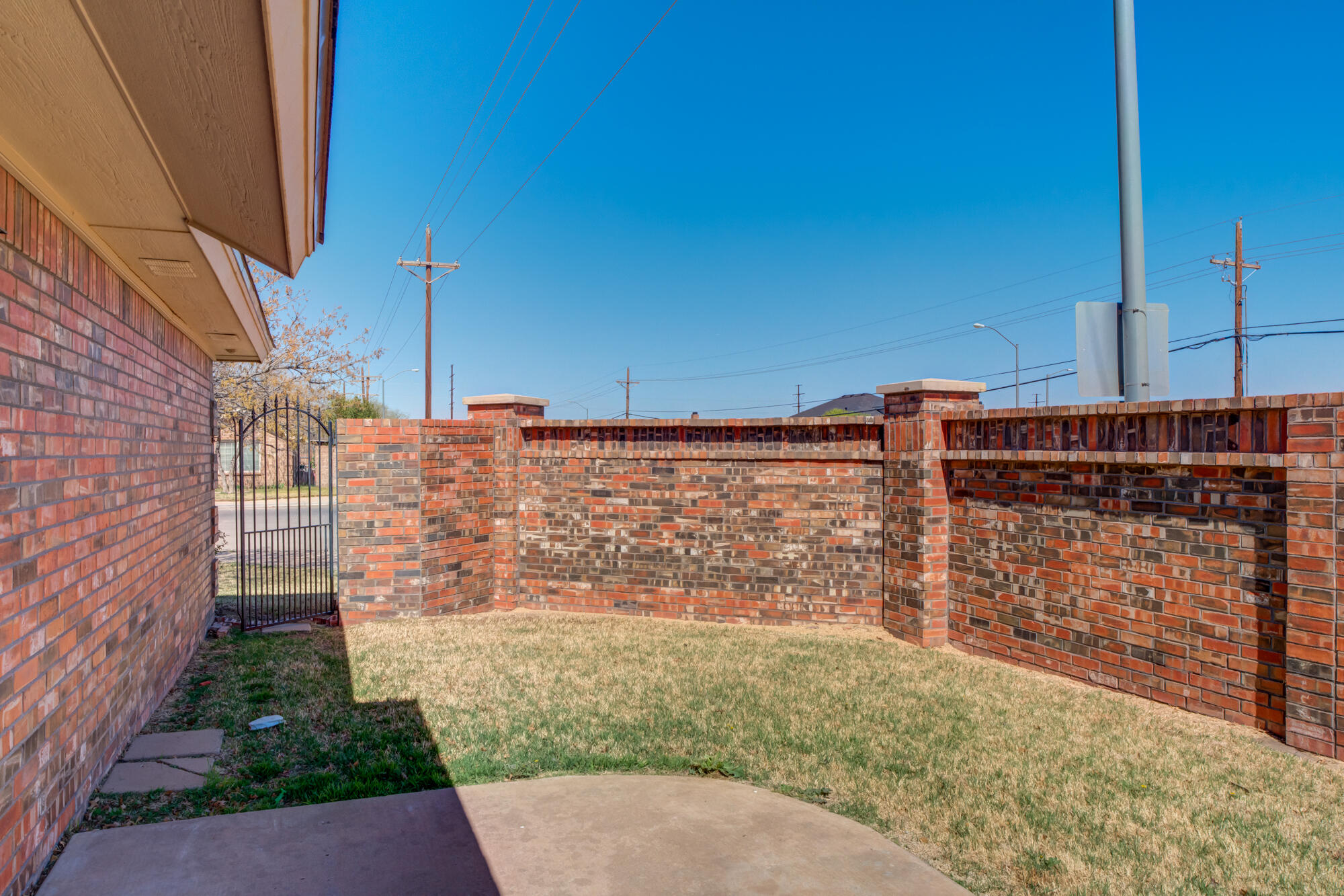 5801 110th Street Lubbock, TX 79424 - Photo 41 of 42 5801-110th-St_Lubbock-TX_20_Backyard