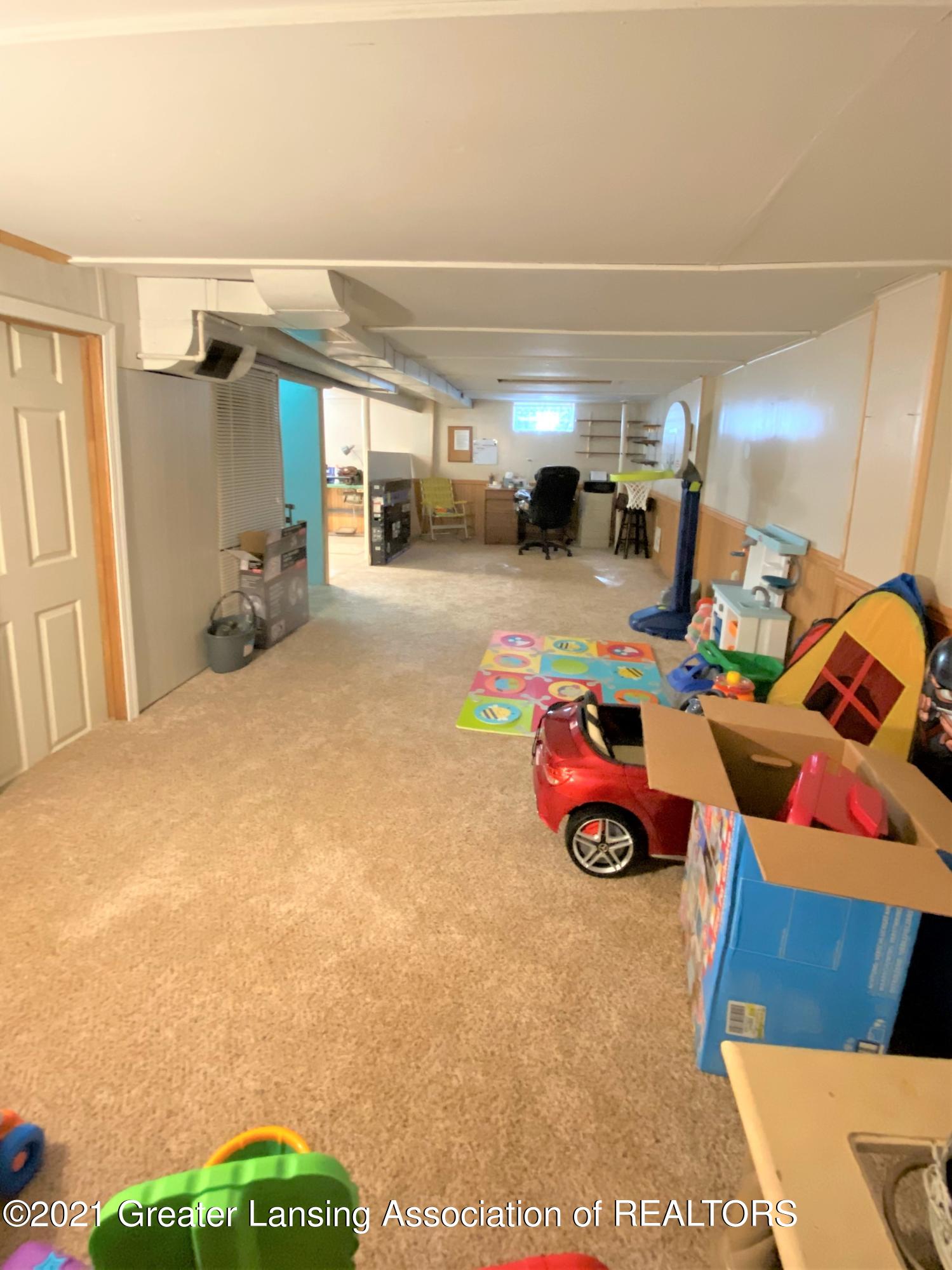 2227 Strathmore Road Lansing, MI 48910 - Photo 9 of 14 Basement