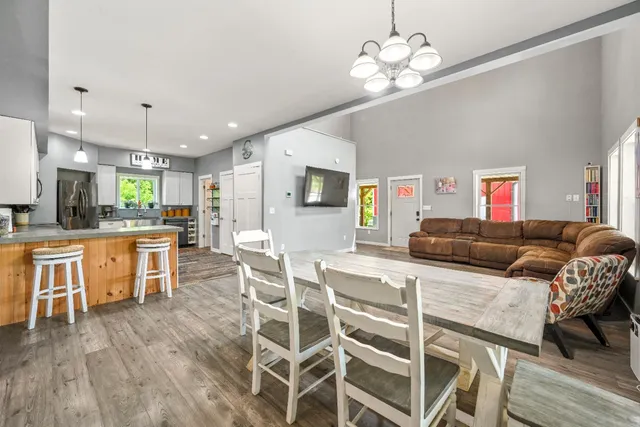 $570,900 | 8808 Plum Creek Road, Vevay, IN 47043