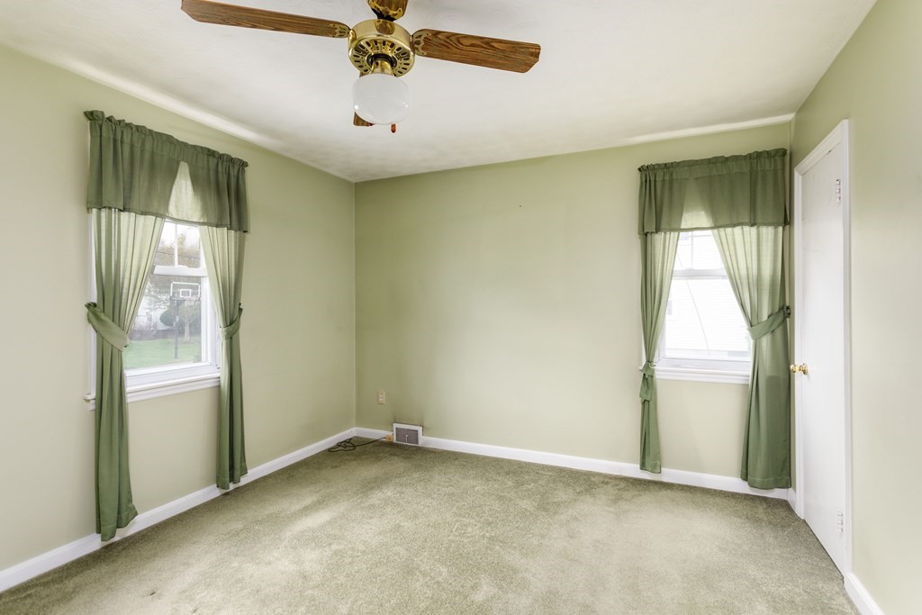 8 Forrest Road Northborough, MA 01532 - Photo 12 of 20 Gallery Image 12