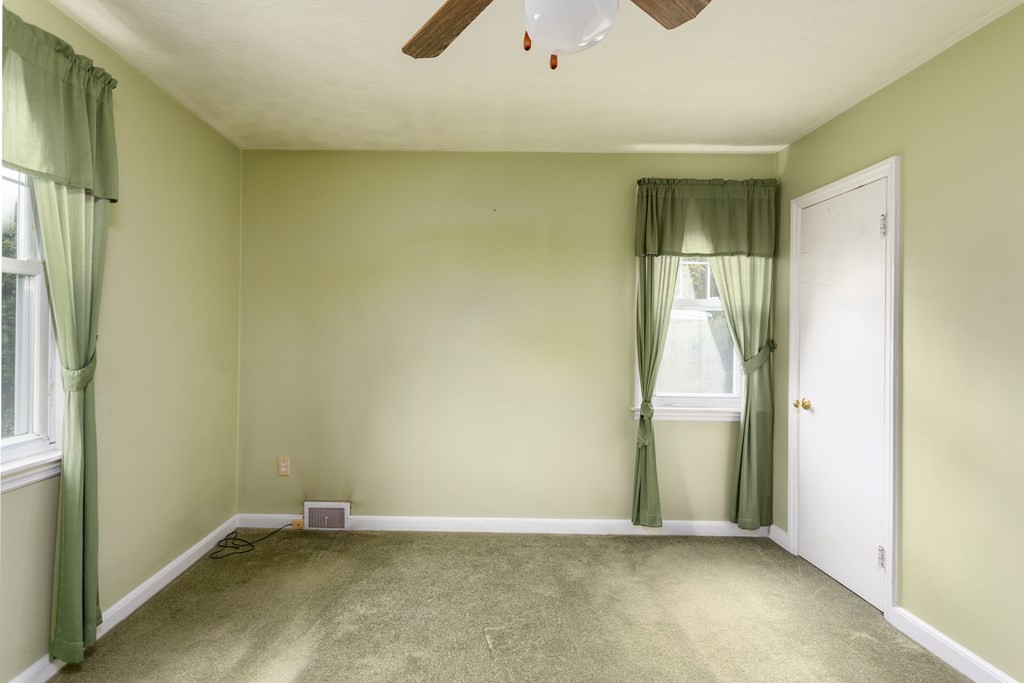 8 Forrest Road Northborough, MA 01532 - Photo 13 of 20 Gallery Image 13