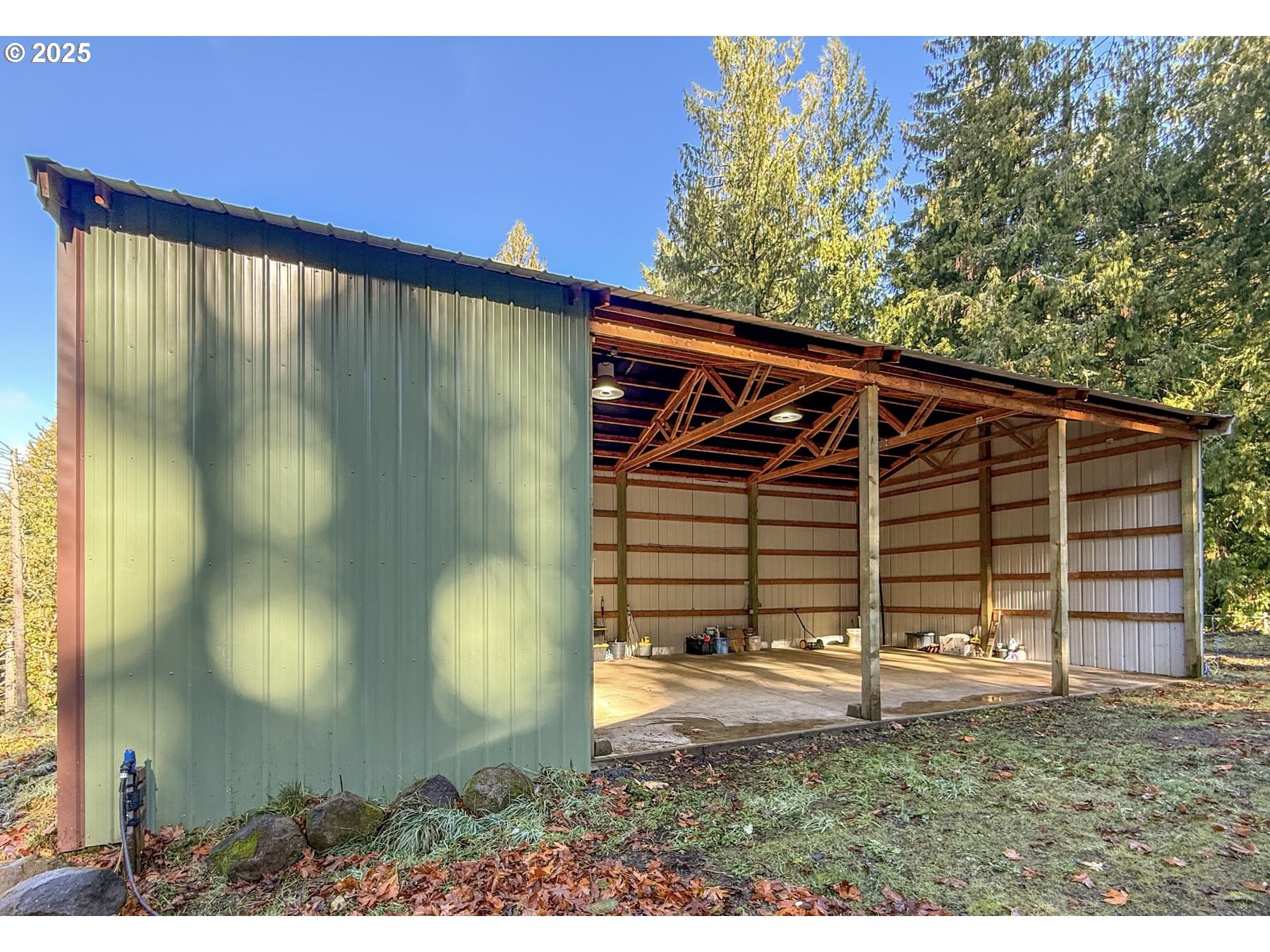 26609 South Elwood Road Colton, OR 97017 - Photo 27 of 38 a view of a house with a backyard