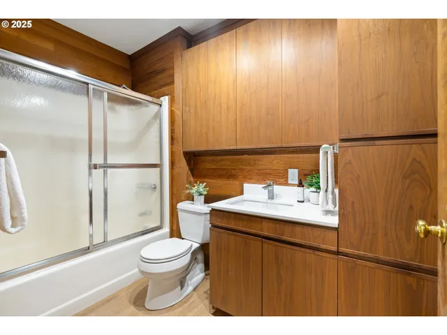 $850,000 | 9625 Southwest 130th Avenue, Beaverton, OR 97008