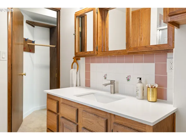 $850,000 | 9625 Southwest 130th Avenue, Beaverton, OR 97008