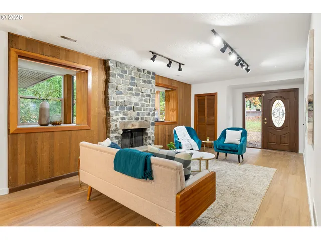 $850,000 | 9625 Southwest 130th Avenue, Beaverton, OR 97008