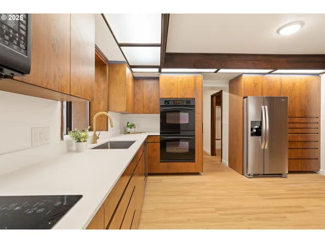 $850,000 | 9625 Southwest 130th Avenue, Beaverton, OR 97008