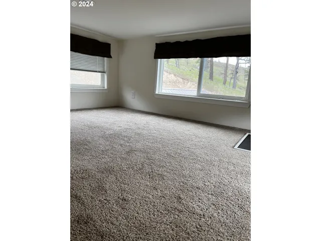 $280,000 | 80357 South Valley Road, Dufur, OR 97021