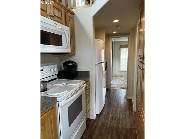 $280,000 | 80357 South Valley Road, Dufur, OR 97021