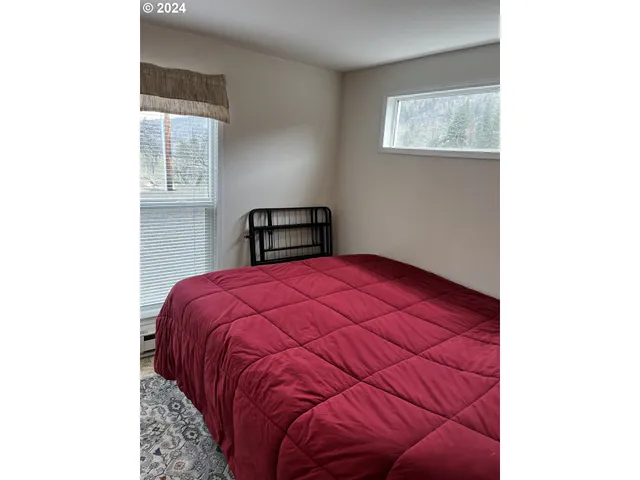 $280,000 | 80357 South Valley Road, Dufur, OR 97021