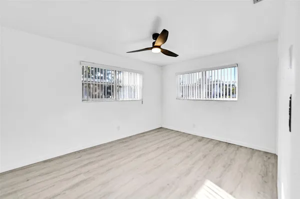$1,975 | 2409 Taft Street, Hollywood, FL 33020