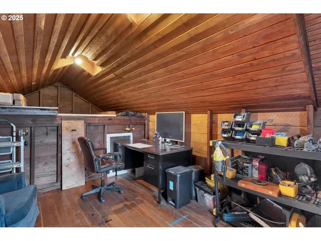 $319,900 | 205 North 3rd Street, Jefferson, OR 97352