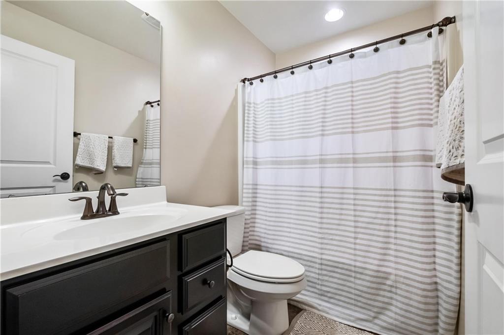208 Long Ridge Drive Coraopolis, PA 15108 - Photo 27 of 34 Gallery Image 27