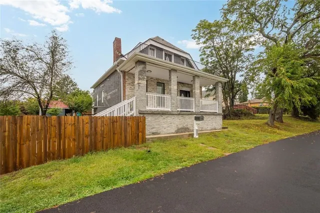 $259,900 | 4446 Whitebush Street, Homestead, PA 15120