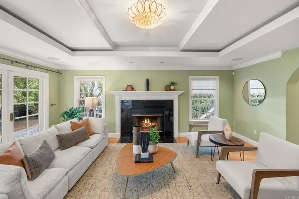 $1,595,000 | 3352 Vía Zara, Fallbrook, CA 92028