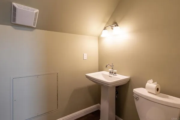 $1,595,000 | 3352 Vía Zara, Fallbrook, CA 92028
