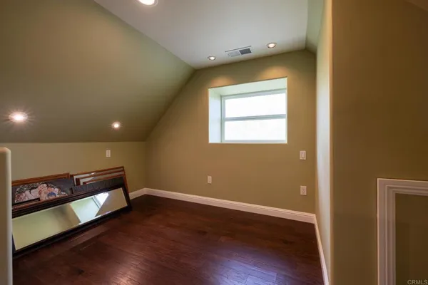 $1,595,000 | 3352 Vía Zara, Fallbrook, CA 92028
