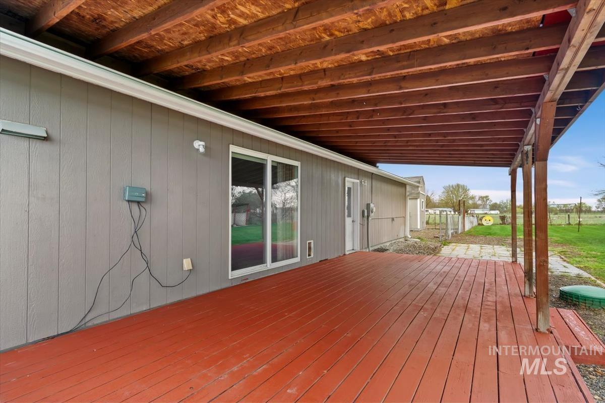 1051 Haas Road Weiser, ID 83672 - Photo 29 of 44 View of wooden deck