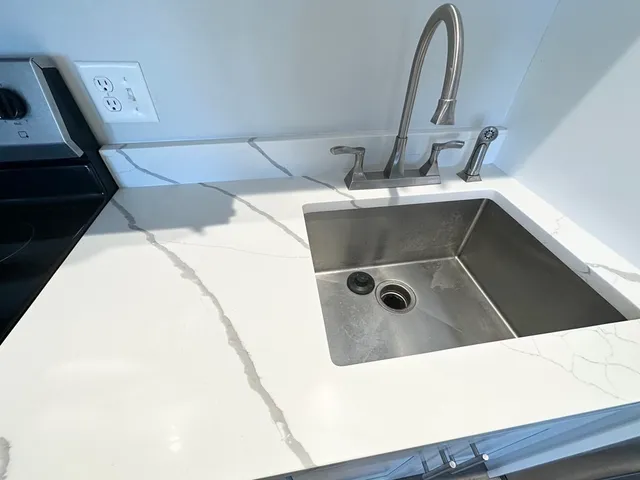 $2,000 | 163 Nantasket Avenue, Unit 313, Hull, MA 02045