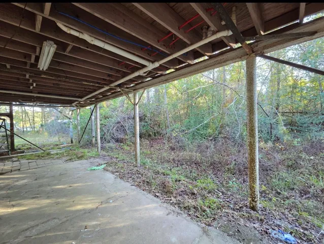 $90,000 | 127 County Road 360, Splendora, TX 77372