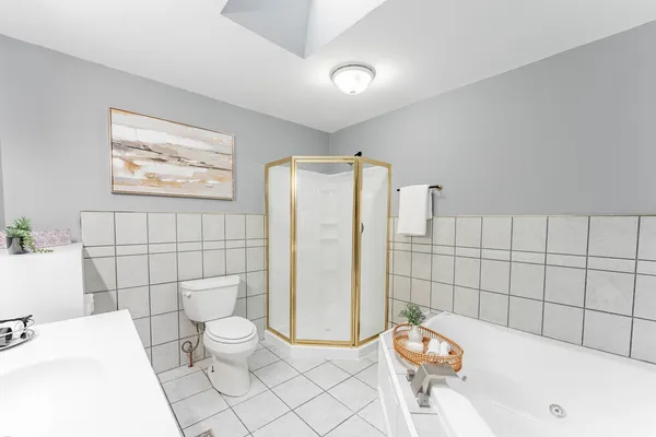 $319,999 | 3541 Washington Street, Lansing, IL 60438