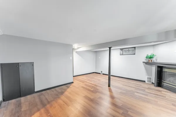 $319,999 | 3541 Washington Street, Lansing, IL 60438