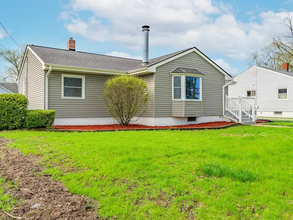 $319,999 | 3541 Washington Street, Lansing, IL 60438
