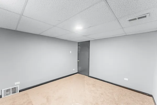 $319,999 | 3541 Washington Street, Lansing, IL 60438