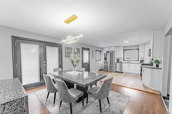 $319,999 | 3541 Washington Street, Lansing, IL 60438