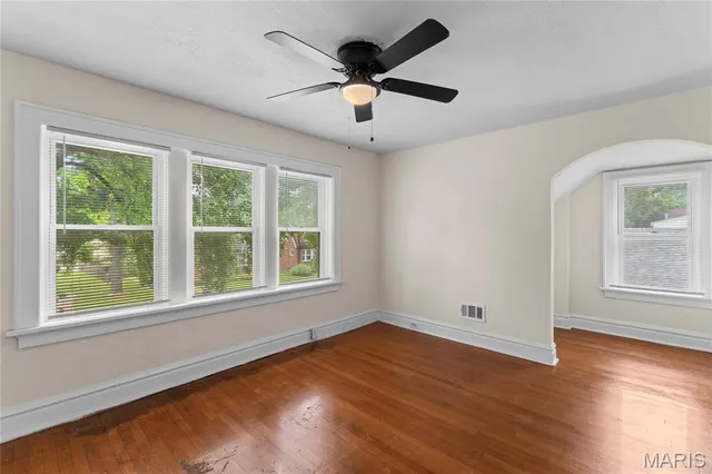 $160,000 | 7241 St Andrews Place, Glen Echo Park, MO 63121