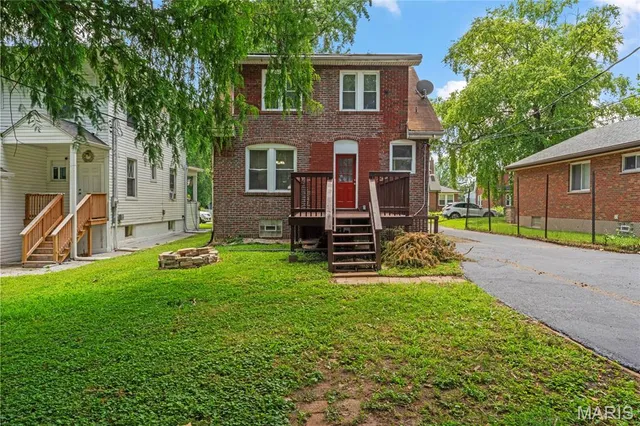 $160,000 | 7241 St Andrews Place, Glen Echo Park, MO 63121