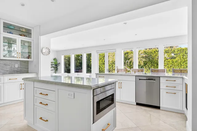 $65,000 | 107 East Inlet Drive, Palm Beach, FL 33480