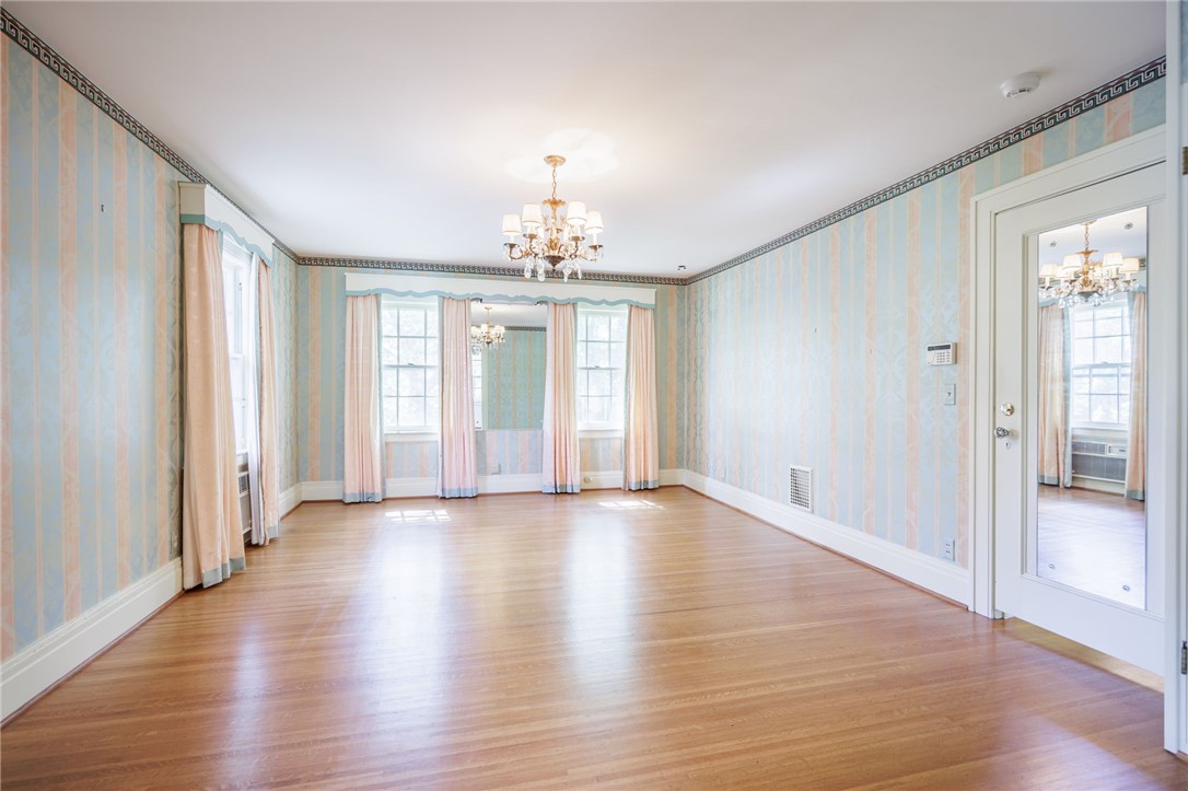 389 Yarmouth Road Rochester, NY 14610 - Photo 27 of 50
