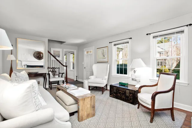 $4,200 | 95 Taylor Place, Fairfield, CT 06890