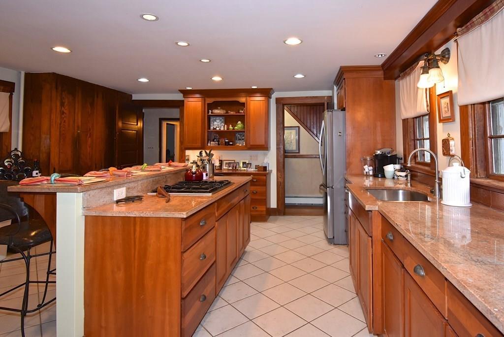 709 Main Street Wareham, MA 02571 - Photo 3 of 24 Gallery Image 3