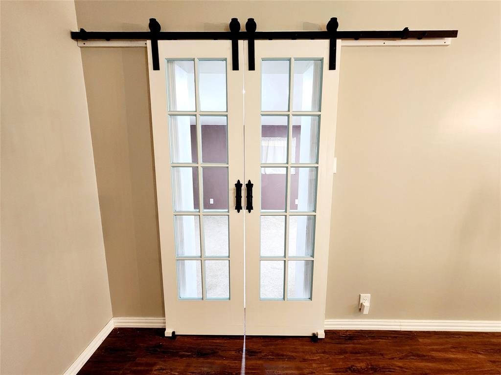 3514 Buchanan Loop Road Texarkana, TX 75501 - Photo 16 of 38 a view of walk in closet with empty racks