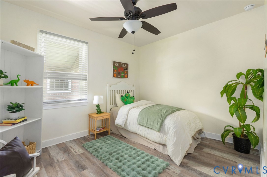 750 Hampton Road Petersburg, VA 23805 - Photo 16 of 33 Wood-finish flooring, ceiling fan, white window bl